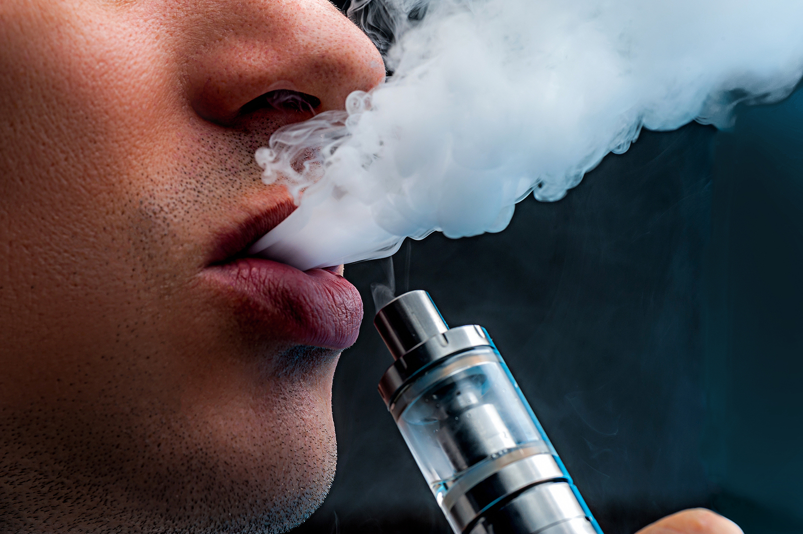 Is Vaping a Lung Cancer Risk? harmful effects of vaping